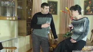 Orosz anyuci a nevelt fiával kúrel
