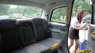 Fake Taxi  - Méretes csöcsű fiatal lány megdöngetve