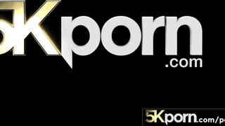 5KPorn - Naomi Nash kiborotvált pinája megtömve