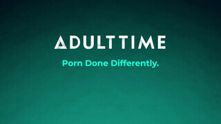ADULT TIME - a csajszi megharagszik a csajára, mert beleül egy faszba