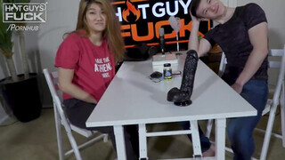 Hot guys fuck - a kicsike japán lány és a japán hapsi