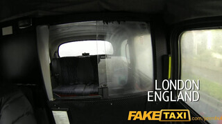 FakeTaxi - nagy cicis debella lány a taxiban