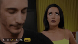 Brazzers - Zuzu Sweet-et popsiba bassza a Barista hapsi