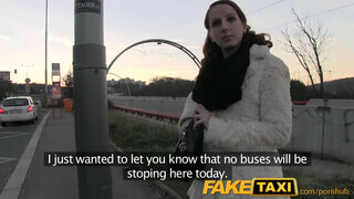 FakeTaxi - Fiatal ápoló lány szexel a taxiban