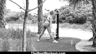 TheRealWorkout - Fitnesz vlogger és a hatalmas farok esete