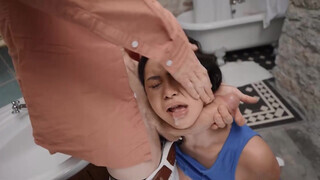 Brazzers - Mona Azar méretes feneke megdöngetve