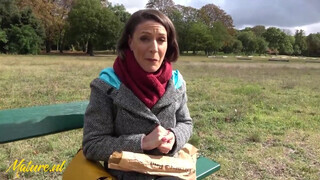 Francia asszony popsiba baszva