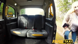 Fake Taxi - Méretes csöcsű világos szőke megkúrva