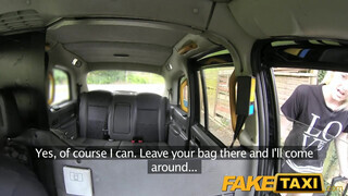 FakeTaxi - skót csajszi a szabadban is szereti