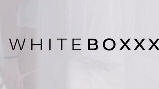WhiteBoxxx - Izzy Lush az isteni formás latina bula