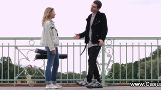 Casual Tini Szex - gyönyörű néger csajszi és a barátja