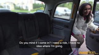 Fake Taxi - Vékony hatalmas csöcsű brazil lány