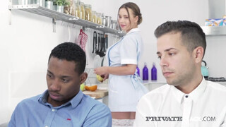 PrivateBlack - Taylor Sands hármasban közösül