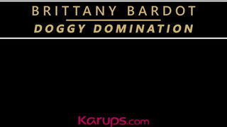 Karups - Brittany Bardot hátsó bejáratba baszva