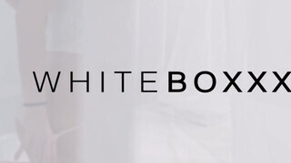 WhiteBoxxx - Vika Lita élvezi ha nyalják