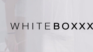 WHITEBOXXX - Olivia Sin szaftos picsája kinyalva