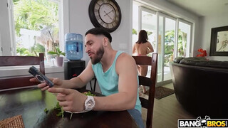BANGBROS - Crystal Chase a nagy keblű brazil lány