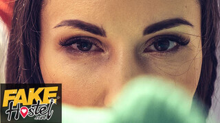 Fake Hostel HD - Lilu Moon a fullos orosz lány